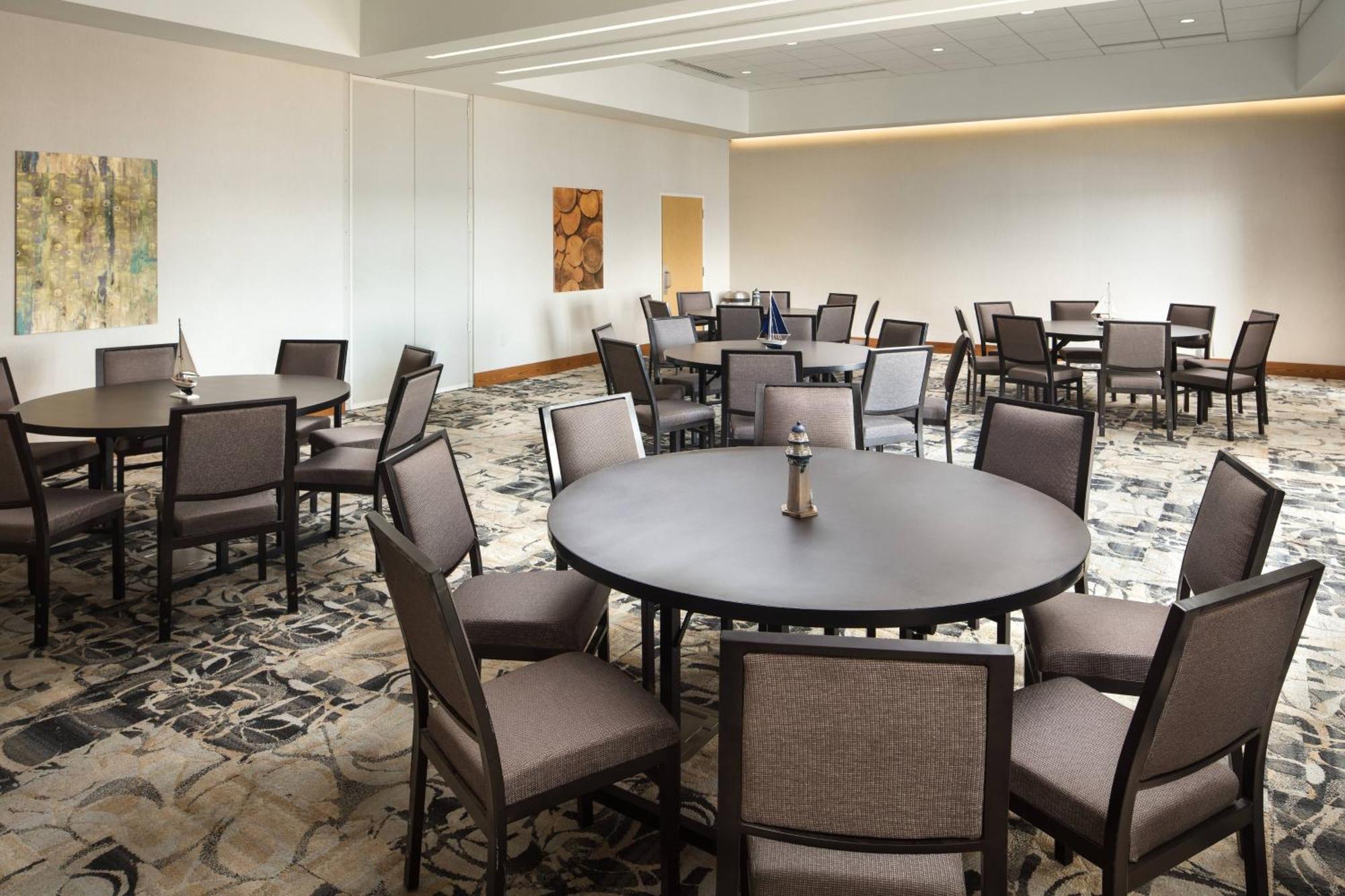 Courtyard By Marriott Erie Bayfront Hotel Eksteriør billede