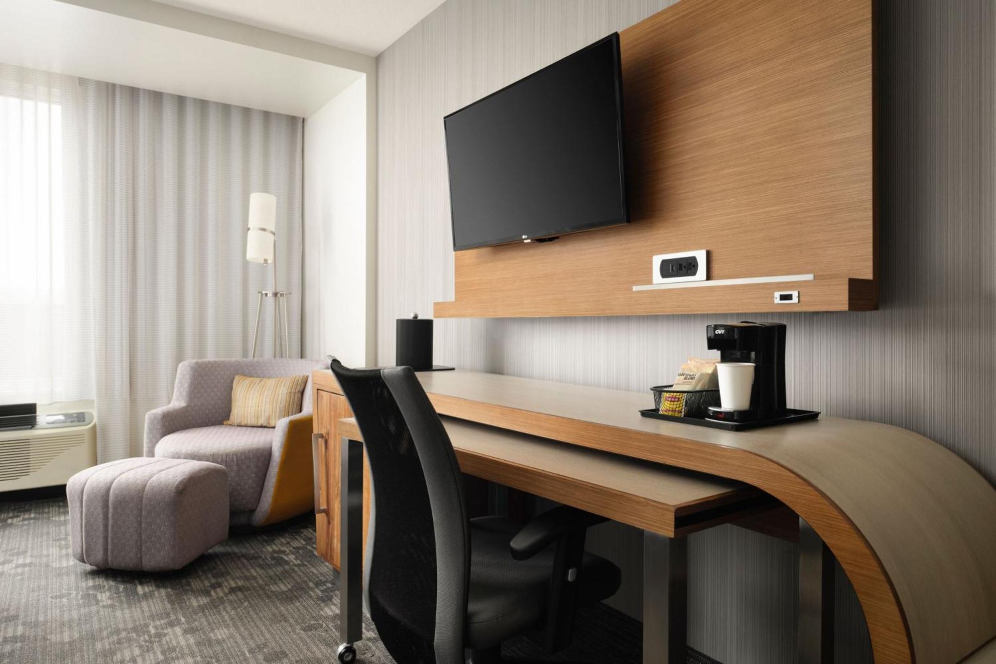 Courtyard By Marriott Erie Bayfront Hotel Eksteriør billede